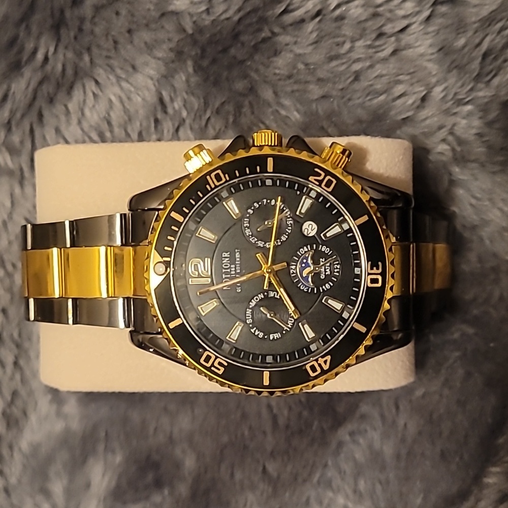 Black and Gold two-tone Notionr 1868